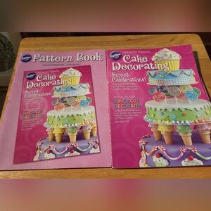 Wilton 2012 Cake Decorating Yearbook + Pattern Book Lot